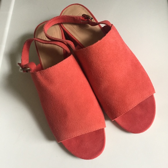 GAP Shoes - salmon colored heeled sandals